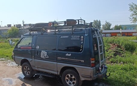 Mitsubishi Delica III, 1993 год, 450 000 рублей, 1 фотография