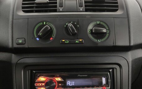 Skoda Fabia II, 2011 год, 620 000 рублей, 14 фотография