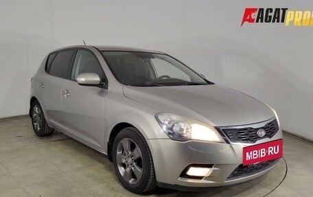 KIA cee'd I рестайлинг, 2010 год, 699 000 рублей, 3 фотография