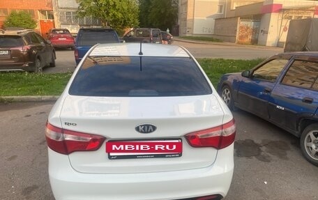 KIA Rio III рестайлинг, 2013 год, 1 100 000 рублей, 4 фотография