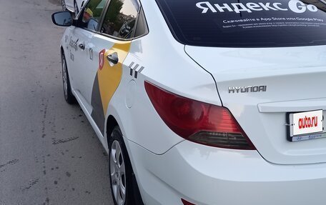 Hyundai Solaris II рестайлинг, 2014 год, 500 000 рублей, 19 фотография