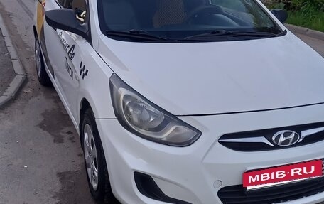 Hyundai Solaris II рестайлинг, 2014 год, 500 000 рублей, 15 фотография