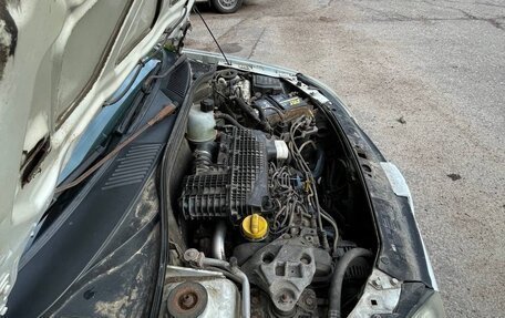 Renault Clio III, 2005 год, 350 000 рублей, 10 фотография