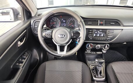 KIA Rio IV, 2018 год, 1 299 000 рублей, 9 фотография