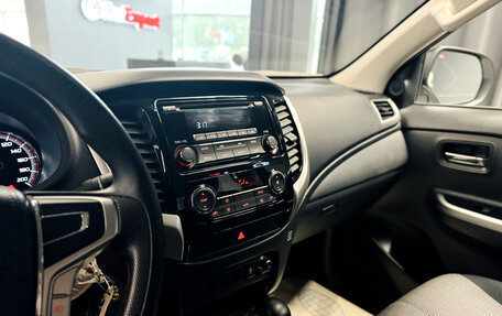 Mitsubishi L200 IV рестайлинг, 2023 год, 4 100 000 рублей, 15 фотография