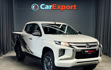 Mitsubishi L200 IV рестайлинг, 2023 год, 4 100 000 рублей, 2 фотография