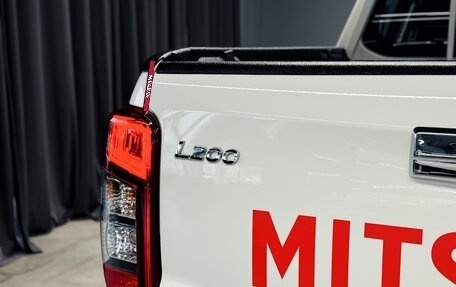 Mitsubishi L200 IV рестайлинг, 2023 год, 4 100 000 рублей, 13 фотография