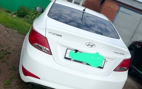 Hyundai Solaris II рестайлинг, 2014 год, 800 000 рублей, 1 фотография