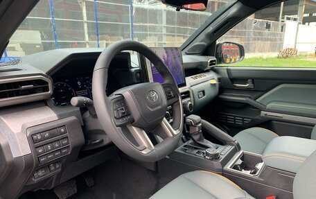 Toyota Tacoma, 2025 год, 11 890 000 рублей, 27 фотография