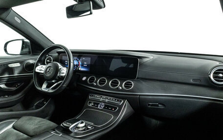 Mercedes-Benz E-Класс, 2018 год, 2 889 898 рублей, 9 фотография