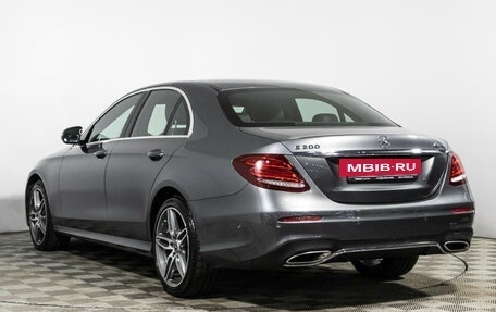 Mercedes-Benz E-Класс, 2018 год, 2 889 898 рублей, 7 фотография
