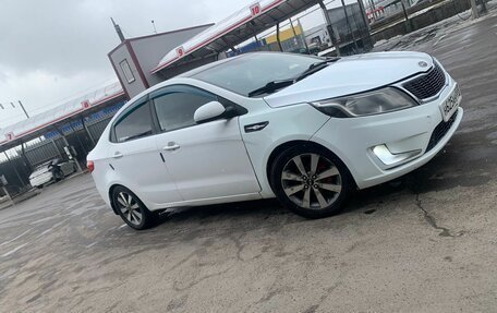 KIA Rio III рестайлинг, 2014 год, 580 000 рублей, 18 фотография