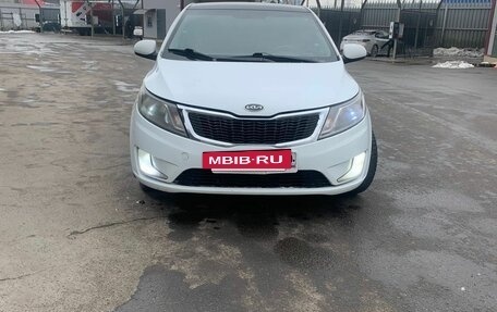KIA Rio III рестайлинг, 2014 год, 580 000 рублей, 23 фотография