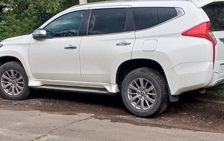 Mitsubishi Pajero Sport III рестайлинг, 2020 год, 3 150 000 рублей, 5 фотография