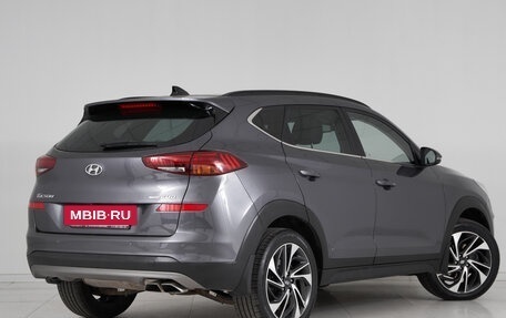 Hyundai Tucson III, 2019 год, 1 995 000 рублей, 6 фотография