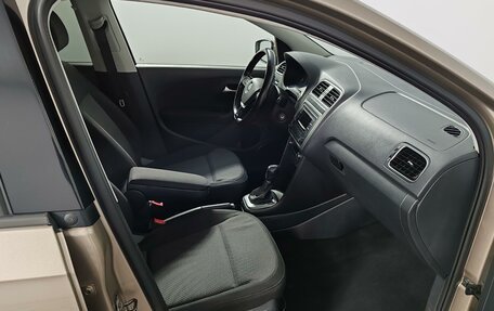 Volkswagen Polo VI (EU Market), 2016 год, 870 000 рублей, 19 фотография
