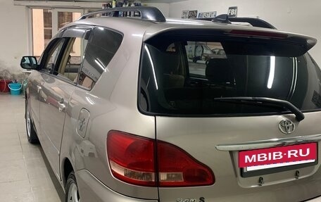 Toyota Ipsum II, 2003 год, 770 000 рублей, 5 фотография