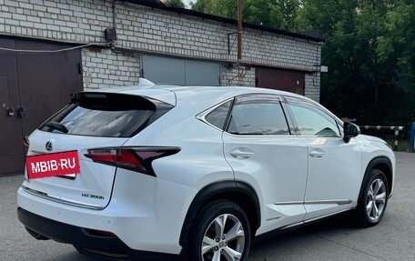 Lexus NX I, 2014 год, 2 500 000 рублей, 6 фотография