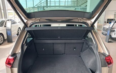Volkswagen Tiguan II, 2018 год, 2 597 000 рублей, 14 фотография
