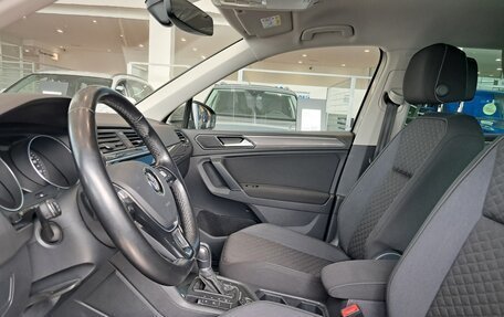 Volkswagen Tiguan II, 2018 год, 2 597 000 рублей, 20 фотография