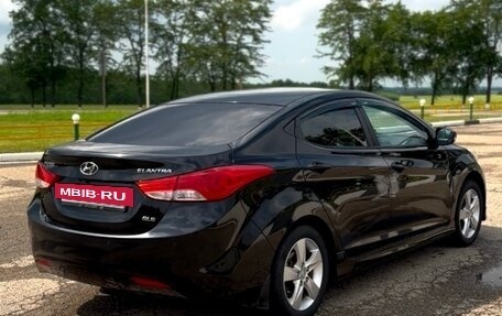 Hyundai Elantra V, 2013 год, 890 000 рублей, 4 фотография