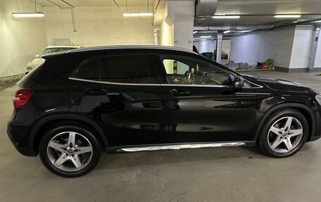 Mercedes-Benz GLA, 2019 год, 2 750 000 рублей, 13 фотография
