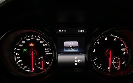 Mercedes-Benz GLA, 2019 год, 2 750 000 рублей, 14 фотография