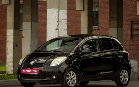 Toyota Yaris III рестайлинг, 2008 год, 430 000 рублей, 3 фотография