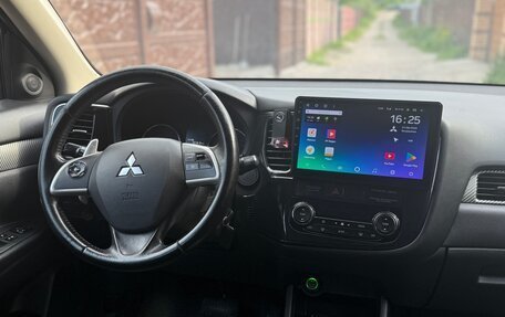 Mitsubishi Outlander III рестайлинг 3, 2013 год, 1 320 000 рублей, 7 фотография