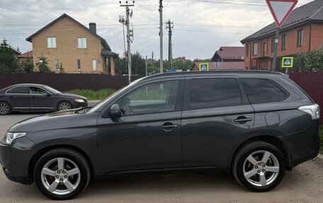 Mitsubishi Outlander III рестайлинг 3, 2013 год, 1 320 000 рублей, 5 фотография