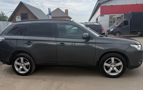 Mitsubishi Outlander III рестайлинг 3, 2013 год, 1 320 000 рублей, 6 фотография
