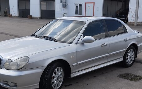 Hyundai Sonata IV рестайлинг, 2002 год, 450 000 рублей, 1 фотография