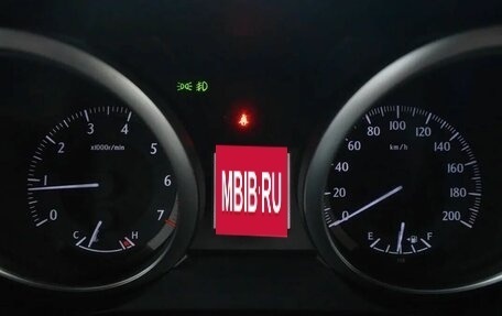 Toyota Land Cruiser Prado 150 рестайлинг 2, 2015 год, 3 290 000 рублей, 6 фотография
