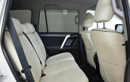 Toyota Land Cruiser Prado 150 рестайлинг 2, 2015 год, 3 290 000 рублей, 13 фотография