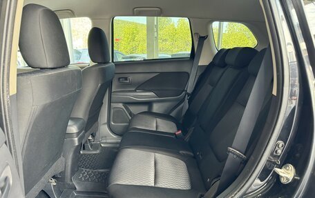 Mitsubishi Outlander III рестайлинг 3, 2012 год, 1 070 000 рублей, 10 фотография
