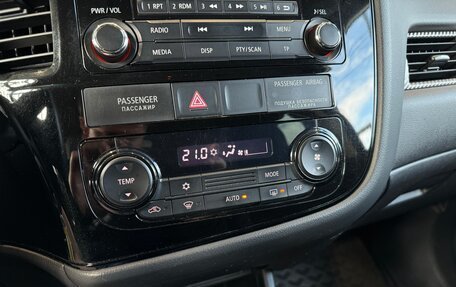 Mitsubishi Outlander III рестайлинг 3, 2012 год, 1 070 000 рублей, 21 фотография