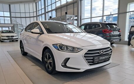 Hyundai Elantra VI рестайлинг, 2018 год, 1 497 000 рублей, 7 фотография