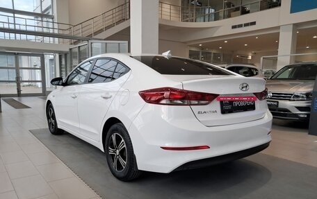 Hyundai Elantra VI рестайлинг, 2018 год, 1 497 000 рублей, 11 фотография