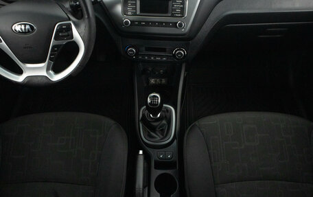 KIA Rio III рестайлинг, 2015 год, 999 000 рублей, 19 фотография