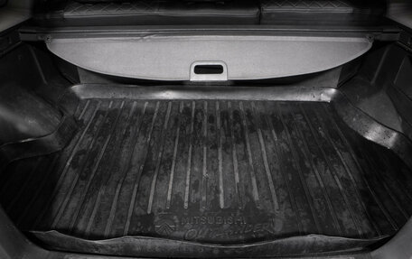 Mitsubishi Outlander III рестайлинг 3, 2004 год, 749 000 рублей, 8 фотография