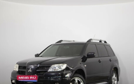 Mitsubishi Outlander III рестайлинг 3, 2004 год, 749 000 рублей, 4 фотография