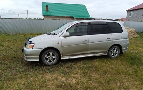 Toyota Gaia, 2001 год, 400 000 рублей, 3 фотография