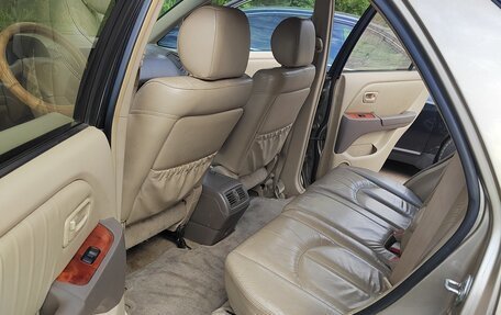 Lexus RX IV рестайлинг, 2000 год, 990 000 рублей, 4 фотография
