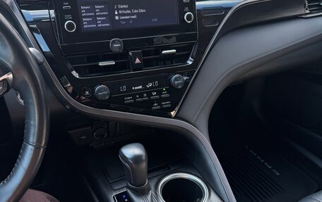 Toyota Camry, 2021 год, 2 750 000 рублей, 13 фотография