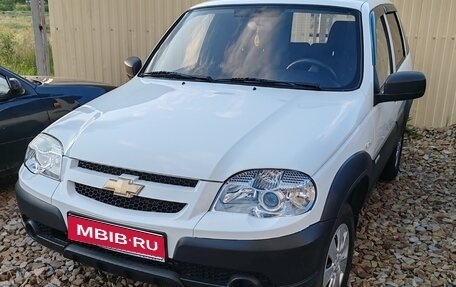 Chevrolet Niva I рестайлинг, 2014 год, 740 000 рублей, 1 фотография