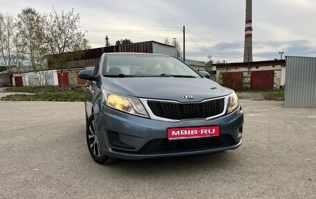 KIA Rio III рестайлинг, 2013 год, 830 000 рублей, 1 фотография