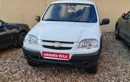 Chevrolet Niva I рестайлинг, 2014 год, 740 000 рублей, 3 фотография