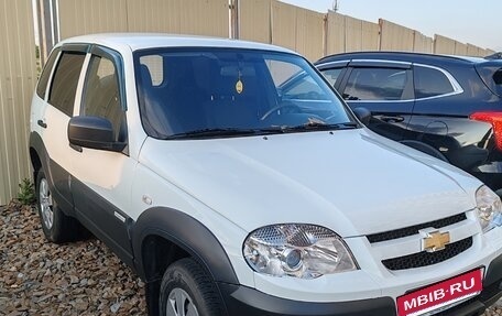 Chevrolet Niva I рестайлинг, 2014 год, 740 000 рублей, 2 фотография