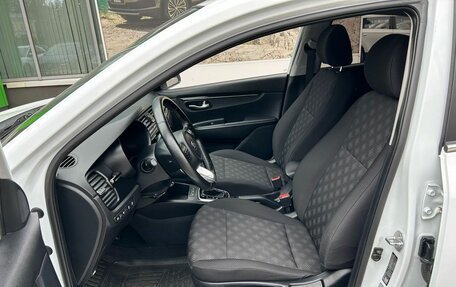 KIA Rio IV, 2019 год, 1 425 000 рублей, 10 фотография
