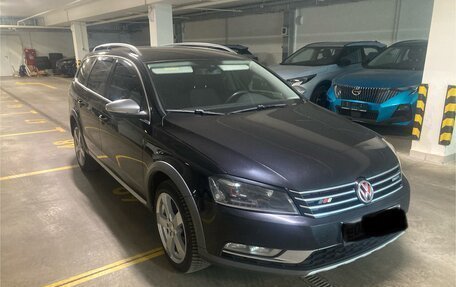 Volkswagen Passat B7, 2013 год, 1 489 000 рублей, 2 фотография